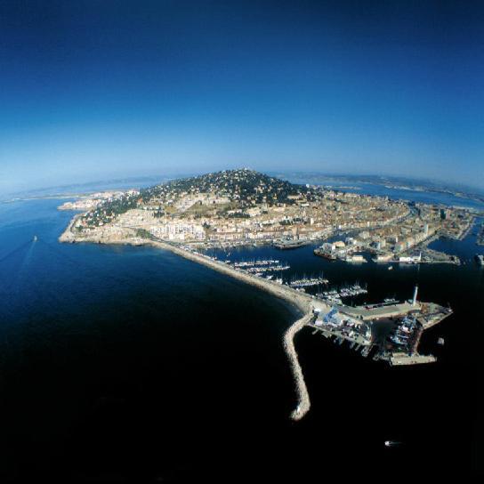 Appartement 1 Chambre + Parking A Deux Pas Des Plages Sète Eksteriør bilde